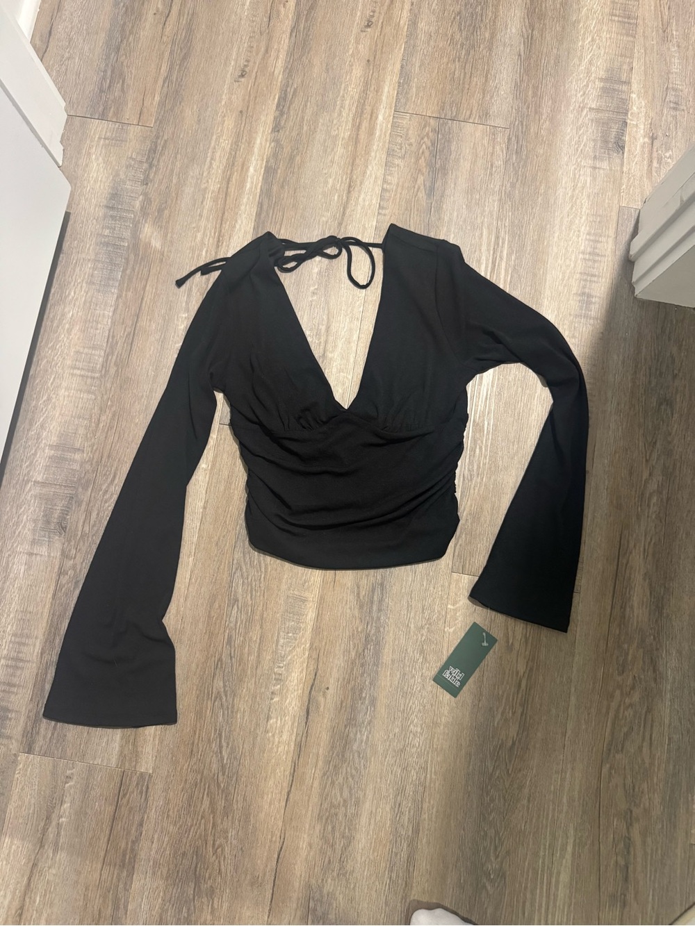 Wild Fable Black Deep V-Neck Tie-Back Long Sleeve Blouses with Flared Sleeves